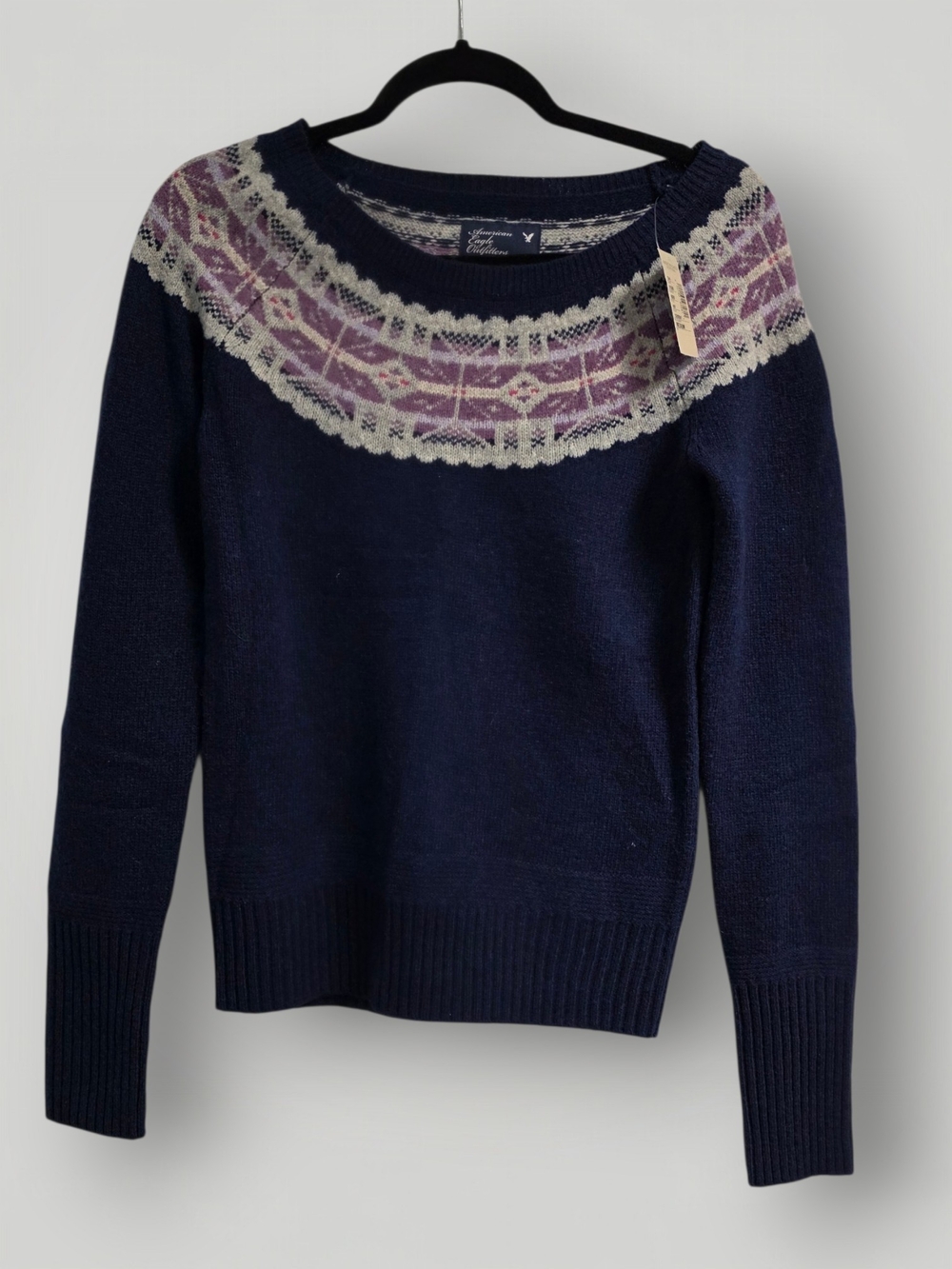 NWT American Eagle Navy Crewneck Wool Sweater Lavender Fair Isle Yoke MEDIUM - Picture 2 of 12